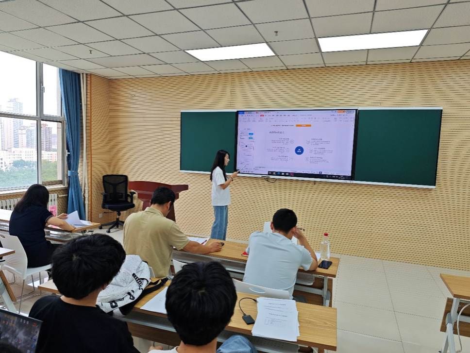 我院舉行2026屆校企合作專業(yè)畢業(yè)論文(設(shè)計(jì))開題答辯